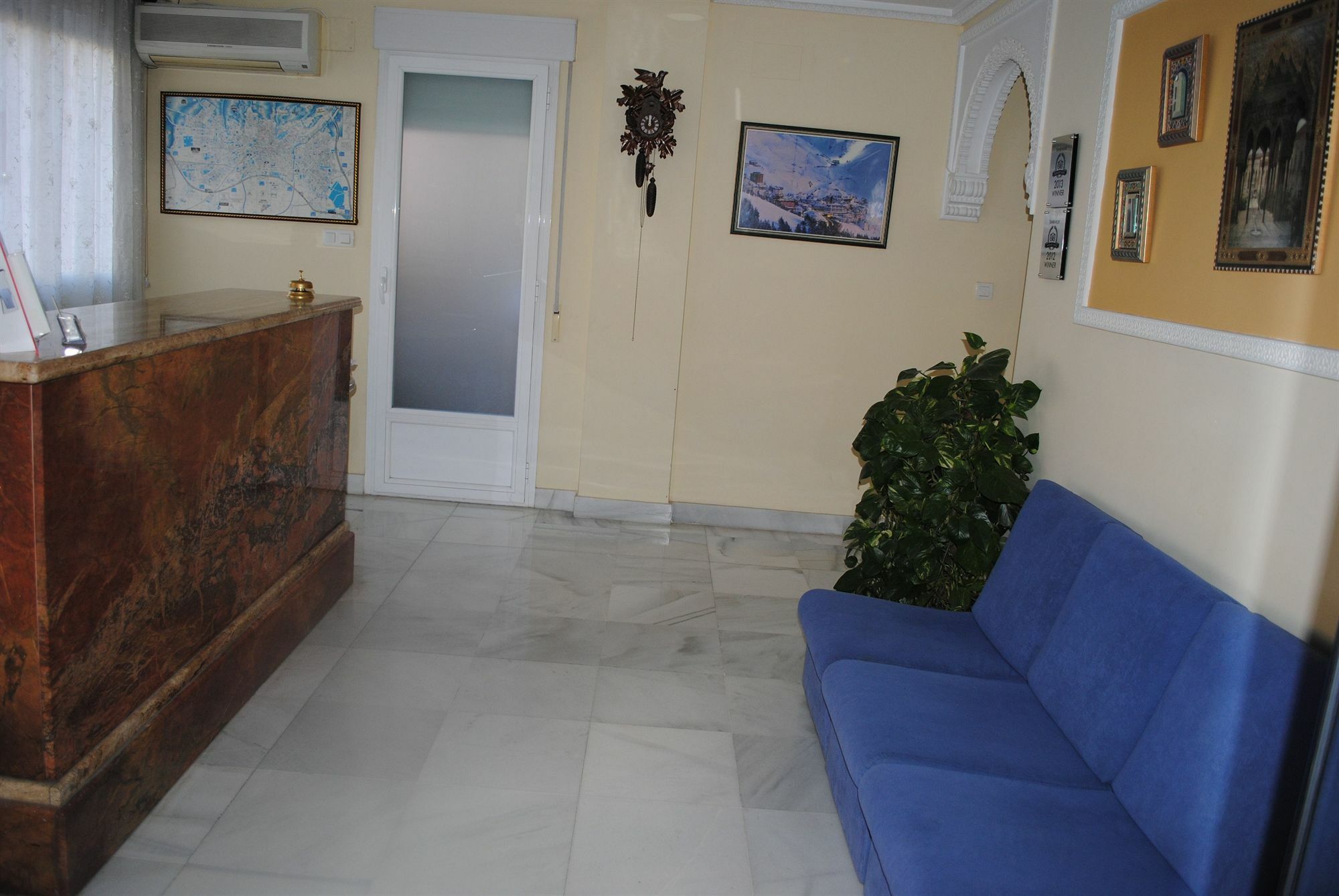 Albero Hotel
